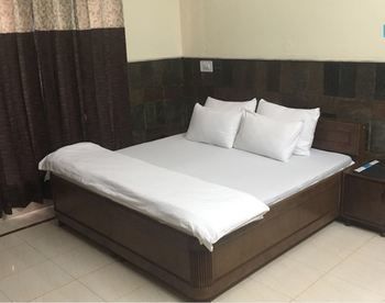 Goroomgo Hotel The Sojourn, Adharshila & Gulmohar Cottages Dharamsala Exterior foto